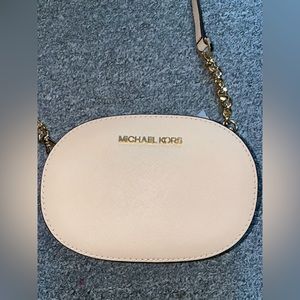 brand new michael kors beige/ nude crossbody. Never been used.